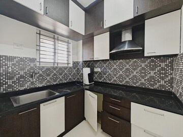 Kitchen in 1 BHK Builder Floor at Hsr Layout – for Rent