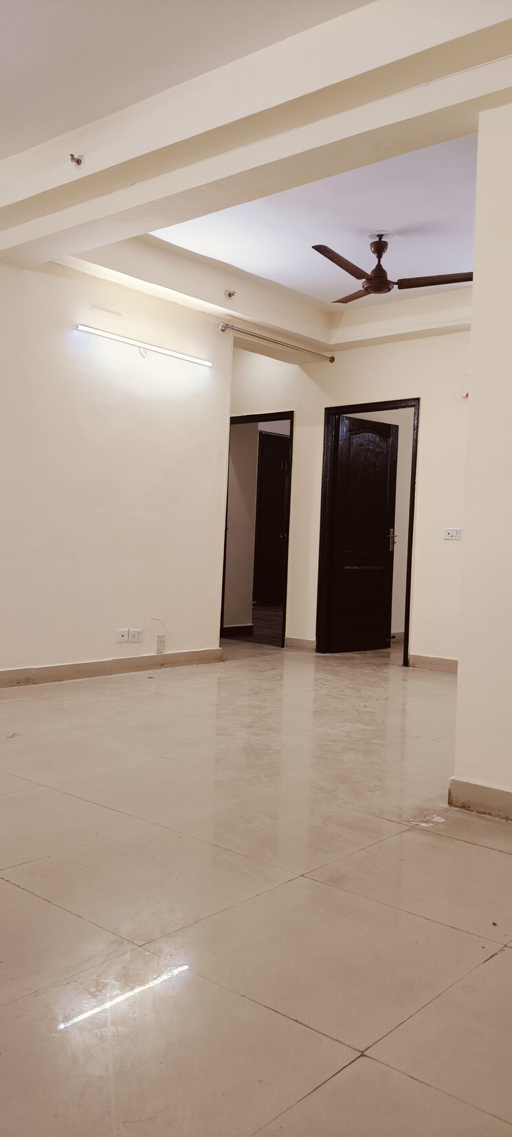 Room, gardenia-golf-city 3 Bedroom 1350 Sq.Ft. Apartment In Sector 75 Noida 8171623