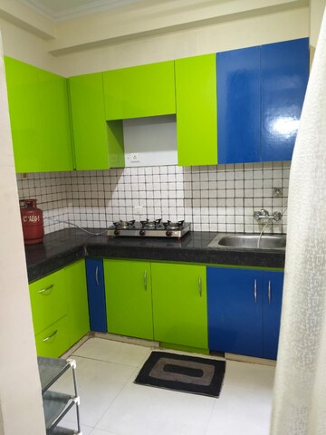 Master Bedroom in 3 BHK Apartment at Amrapali Golf Homes, Sector 4, Greater Noida – for Rent