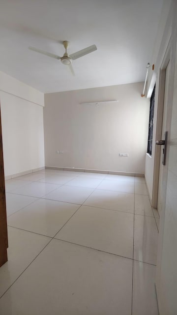 Room in 2 BHK Apartment at Mahaveer Celesse, Hunasamaranahalli – for Rent