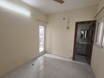Room in 2 BHK Apartment at Pivotal Paradise, Sector 62 – for Rent