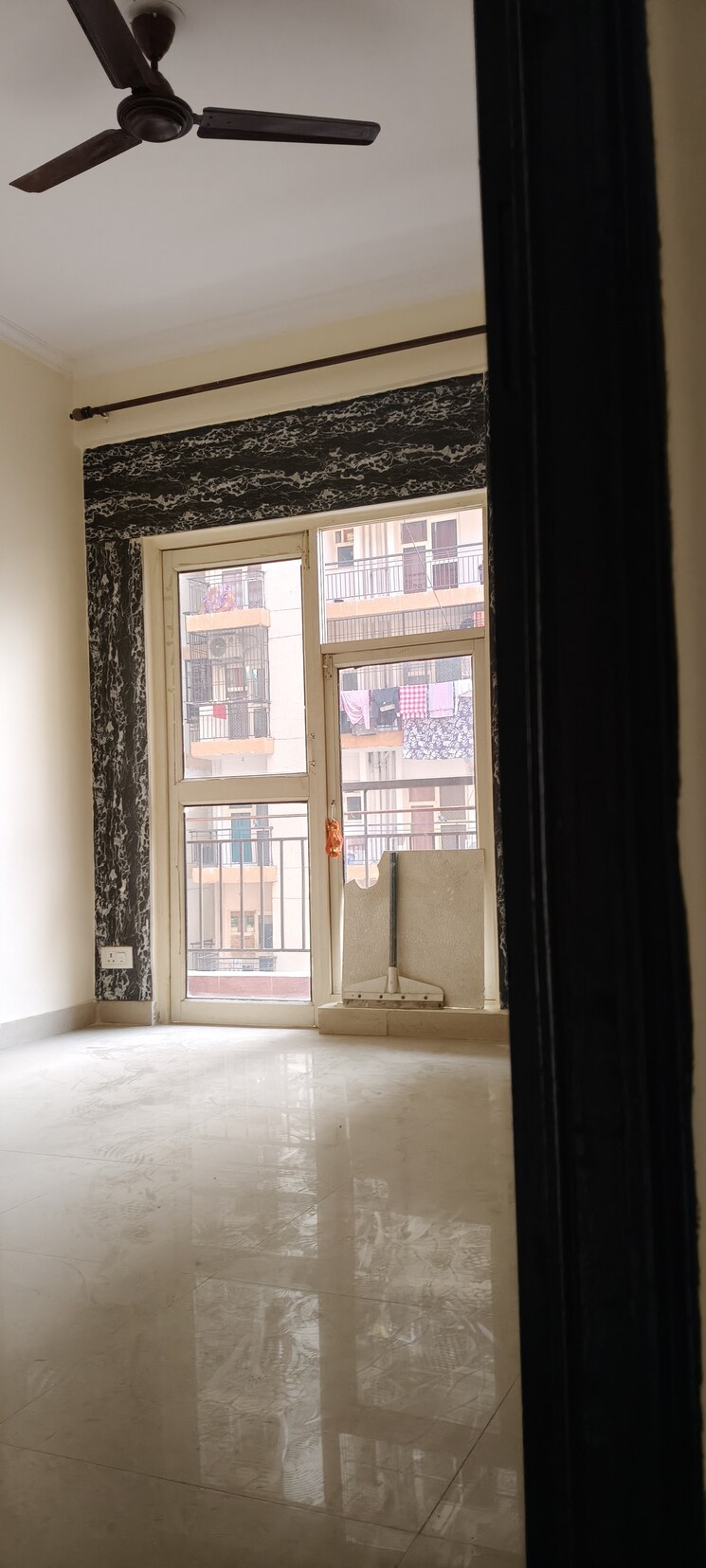 Room, gardenia-golf-city 3 Bedroom 1550 Sq.Ft. Apartment In Sector 75 Noida 8171690