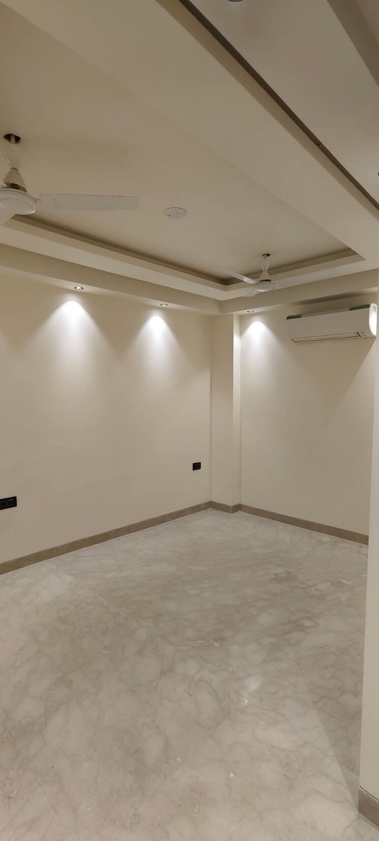 Room, lajpat nagar 2 Bedroom 1000 Sq.Ft. Builder Floor In Lajpat Nagar Delhi 8171713