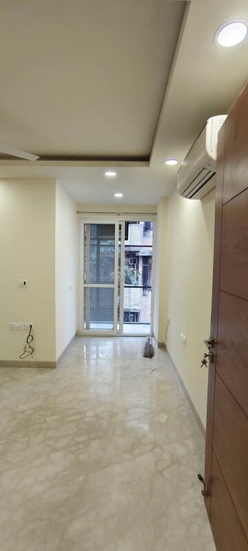 Room in 2 BHK Builder Floor at Lajpat Nagar – for Sale