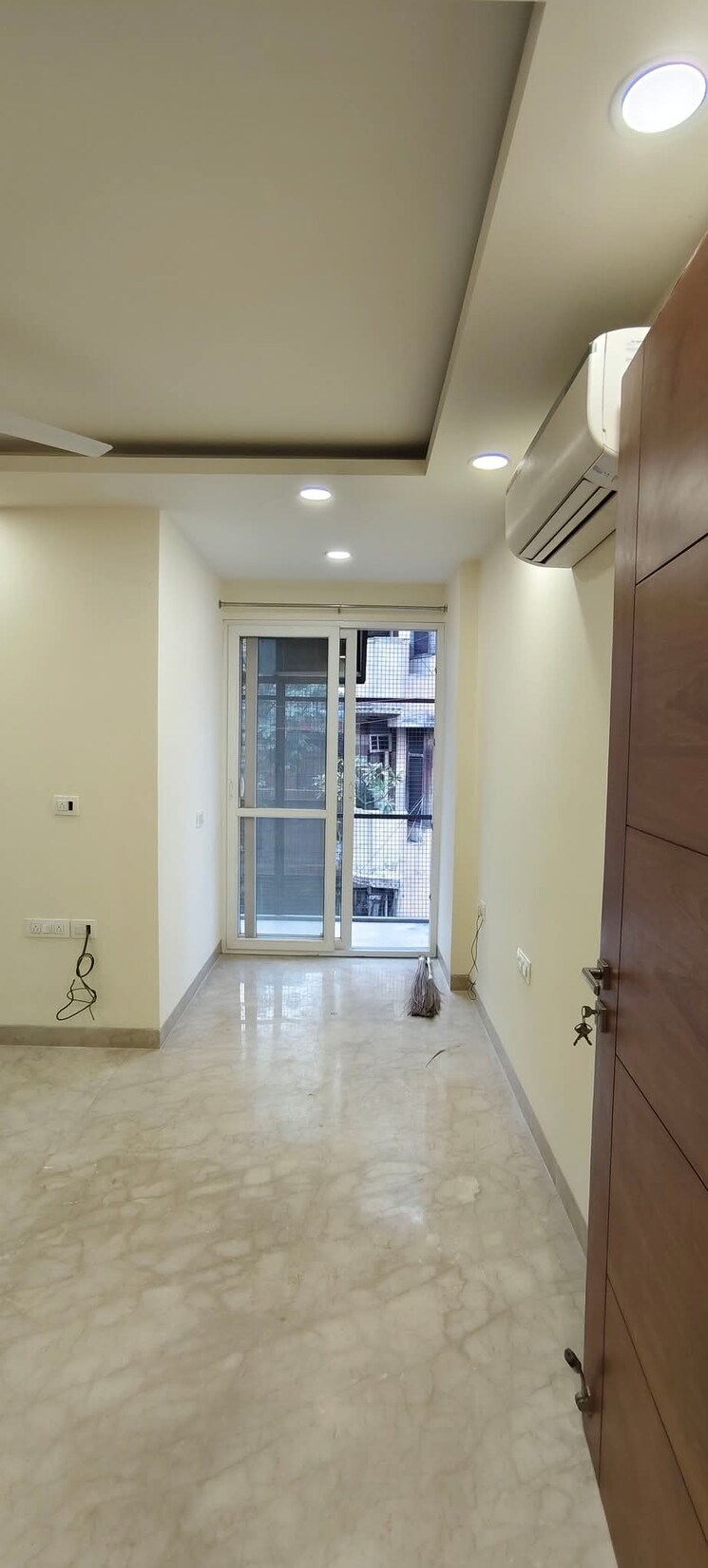Room, lajpat nagar 2 Bedroom 1000 Sq.Ft. Builder Floor In Lajpat Nagar Delhi 8171713