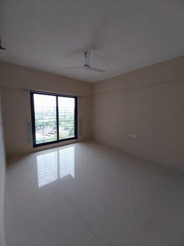 2 BHK Apartment For Rent in Kanakia Spaces Zen World Kanjurmarg East Mumbai  8171404