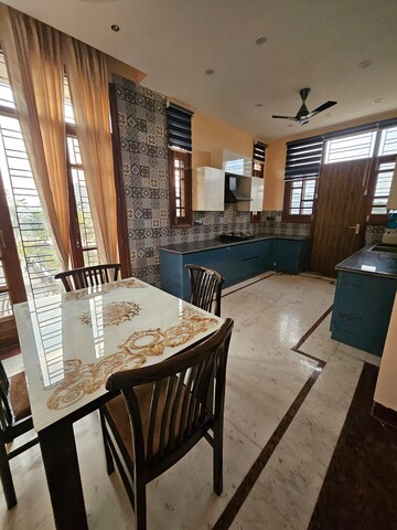 3 BHK Builder Floor For Rent in Aerocity