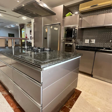 Kitchen in 3 BHK Builder Floor at Shalimar Bagh – for Sale