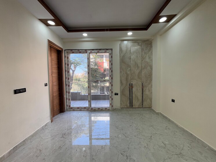 Room, sector 43 3 Bedroom 1800 Sq.Ft. Builder Floor In Sector 43 Faridabad 8171851