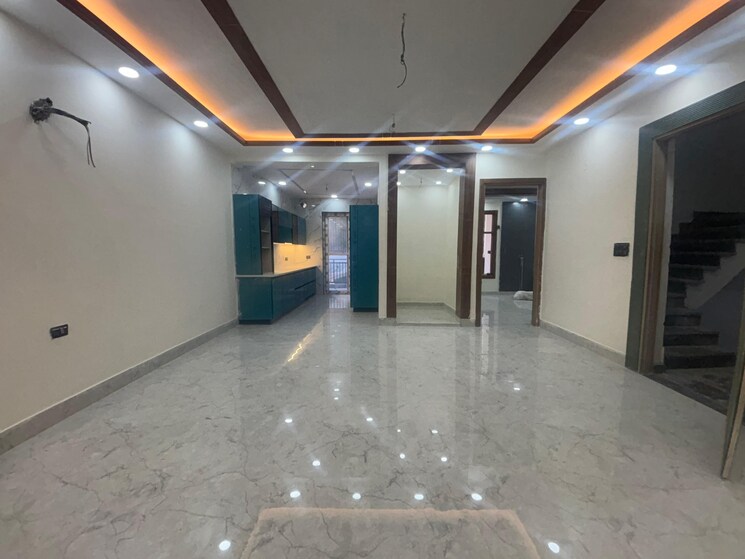 Room, sector 43 3 Bedroom 1800 Sq.Ft. Builder Floor In Sector 43 Faridabad 8171851