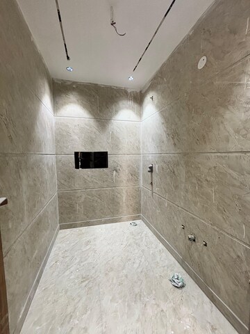 Bathroom in 3 BHK Builder Floor at Sector 43 – for Sale