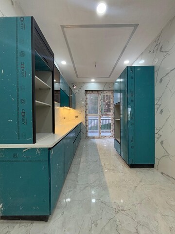 Kitchen in 3 BHK Builder Floor at Sector 43 – for Sale