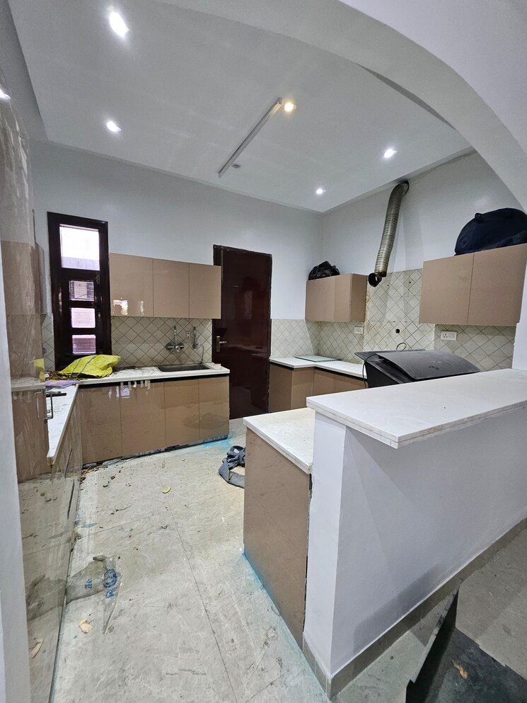 Kitchen, aerocity 5 Bedroom 300 Sq.Yd. Independent House In Aerocity Mohali 8171868