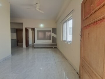 Room in 2 BHK Apartment at Kondapur – for Rent