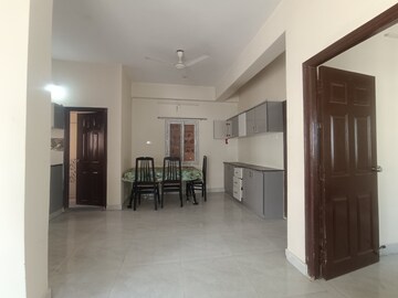 Room in 2 BHK Apartment at Kondapur – for Rent