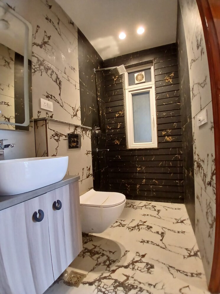 Kitchen, sector 63a 3.5 Bedroom 2200 Sq.Ft. Builder Floor In Sector 63a Gurgaon 8171892