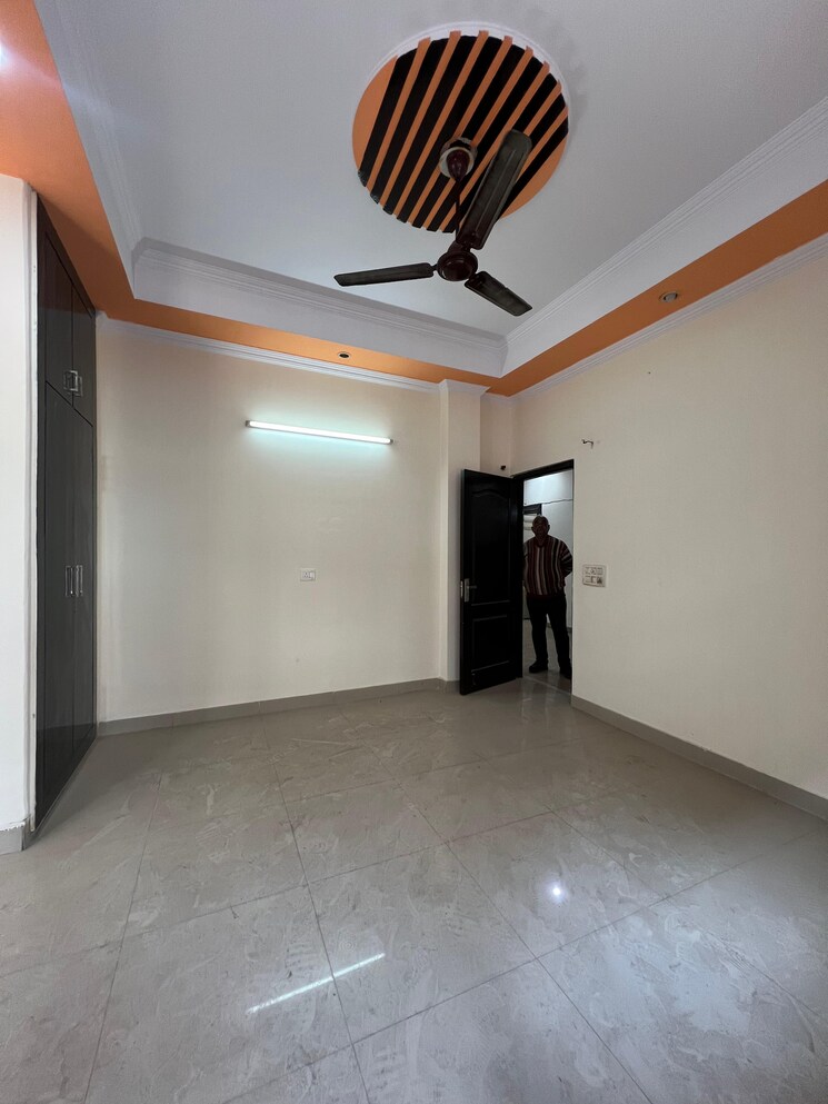 Room, pratap vihar 4 Bedroom 2050 Sq.Ft. Builder Floor In Pratap Vihar Ghaziabad 8171917