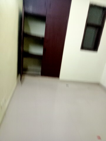 Room in 1 BHK Builder Floor at Ignou Road – for Rent