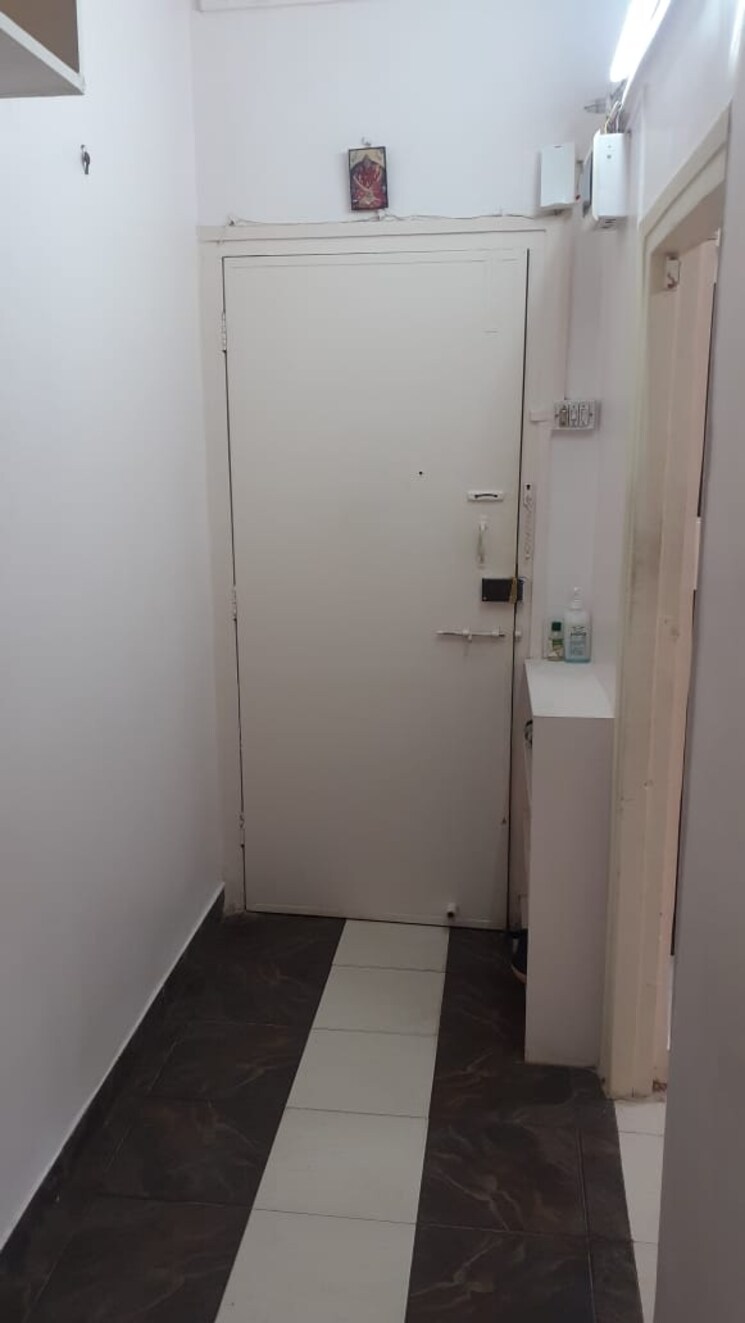 Bathroom, viman-darshan-chs 1 Bedroom 510 Sq.Ft. Apartment In Andheri East Mumbai 8171905
