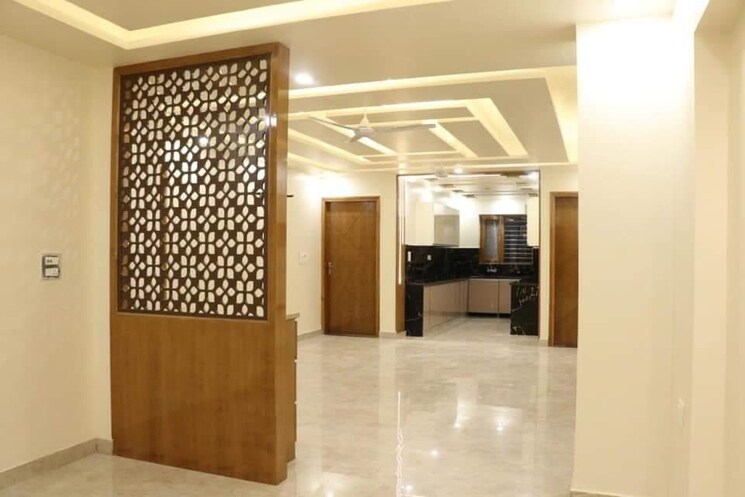 Room, puri-aman-vilas 4 Bedroom 320 Sq.Yd. Builder Floor In Sector 89 Faridabad 8171901