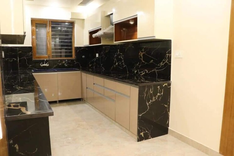 Kitchen, puri-aman-vilas 4 Bedroom 320 Sq.Yd. Builder Floor In Sector 89 Faridabad 8171901