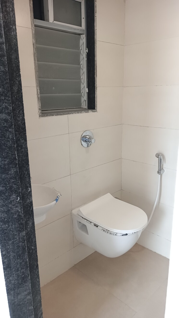 Bathroom, vardhan-heights 1 Bedroom 320 Sq.Ft. Apartment In Chembur Mumbai 8171935