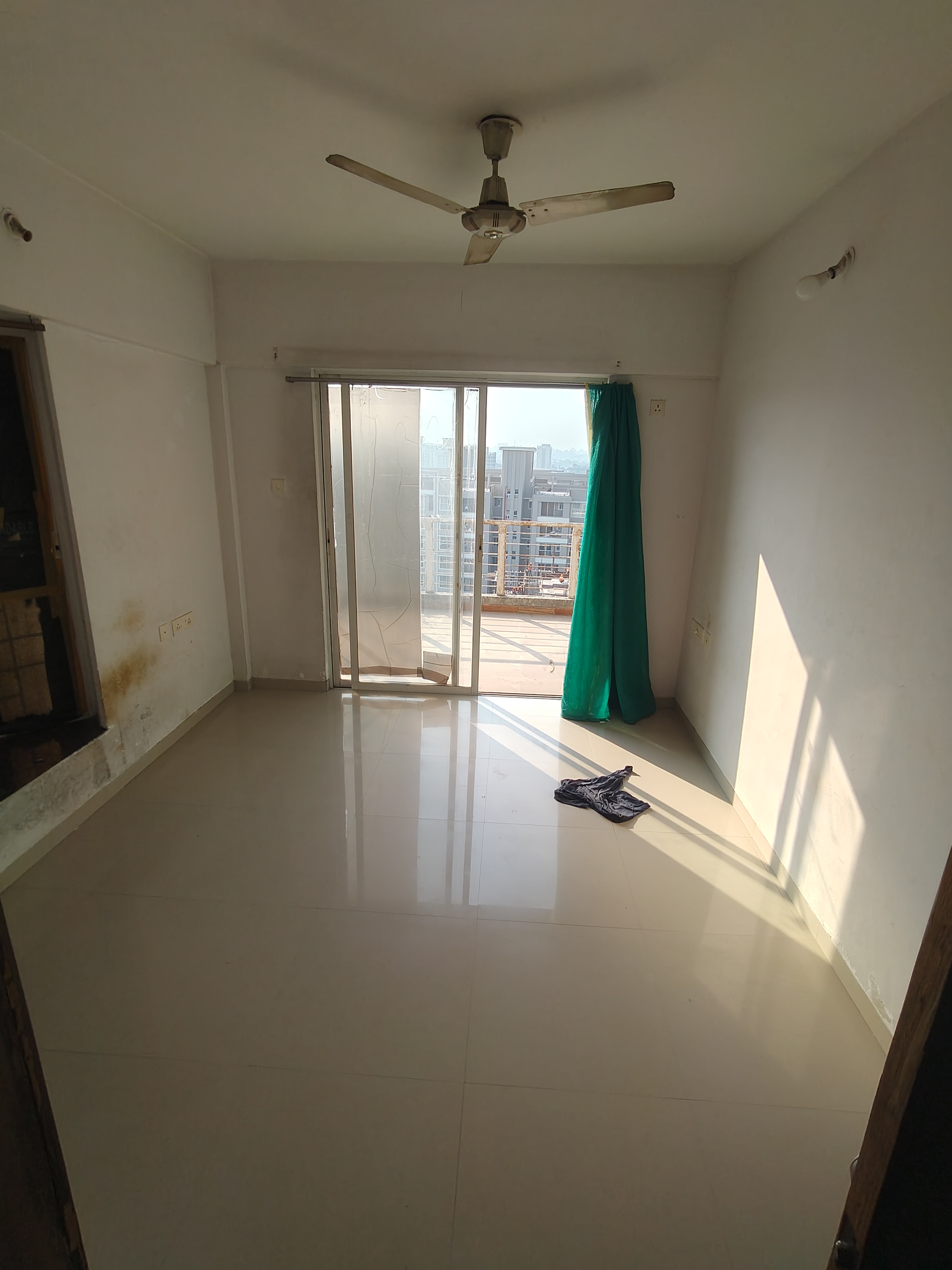 2 BHK + Pooja Room Apartment For Sale in Mantra Ira