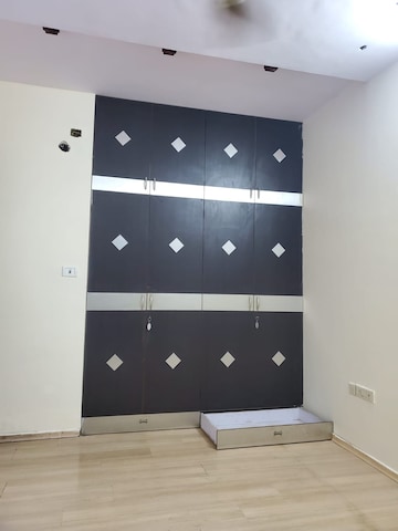 Bedroom in 2 BHK Apartment at Sheth Vasant Lawns, Laxmi Nagar – for Rent