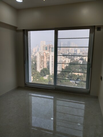Room in 2 BHK Apartment at Kabra Aurum, Goregaon West – for Rent