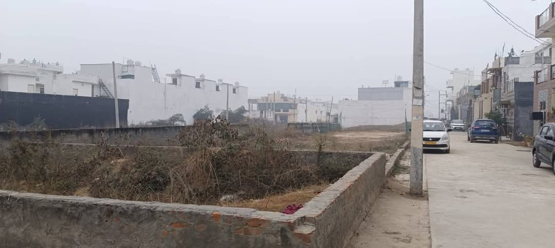 Plot For Sale in Prithvi Green