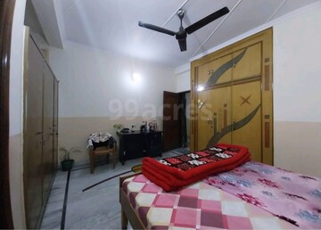 Bedroom in 4 BHK Builder Floor at Indirapuram – for Sale