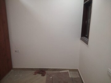 Room in 3 BHK Builder Floor at Rohini Sector 8 – for Rent