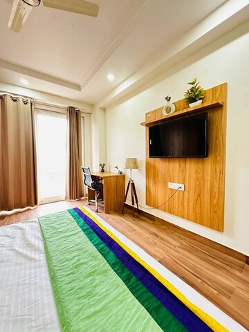 Bedroom in Studio Builder Floor at Unitech South City 1, South City 1 – for Rent