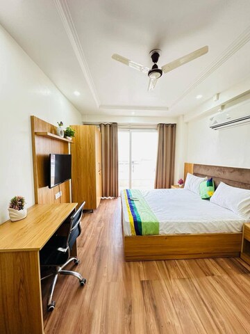 Bedroom in Studio Builder Floor at Unitech South City 1, South City 1 – for Rent