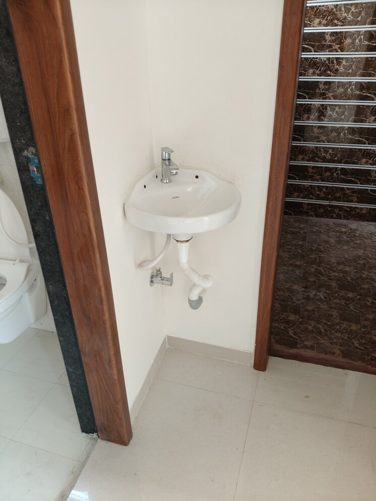 Bathroom, gagan-tisha 1 Bedroom 368 Sq.Ft. Apartment In Undri Pune 8172124