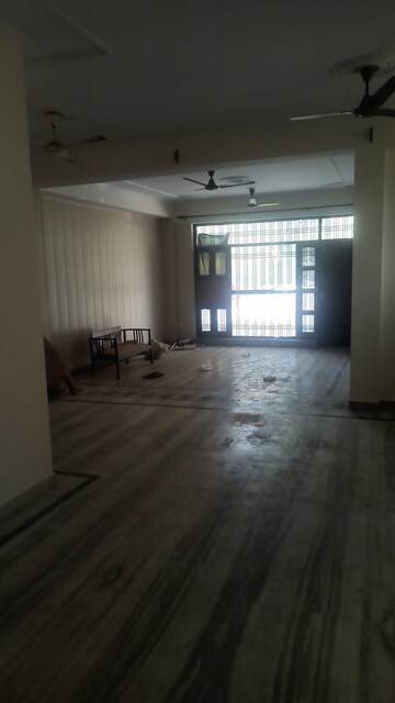 Building Lobby in 3.5 BHK Independent House at Sector 21d – for Rent