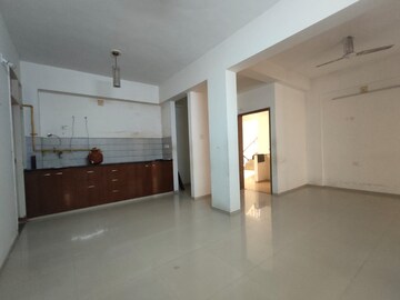 Room in 2 BHK Apartment at Vishwanath Sopan, Shela – for Sale