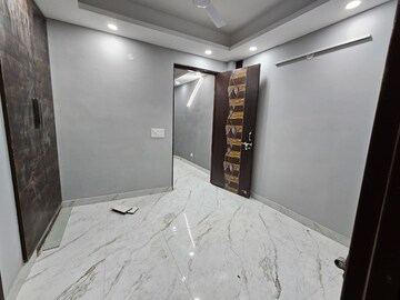 Room in 1 BHK Apartment at Saket – for Rent