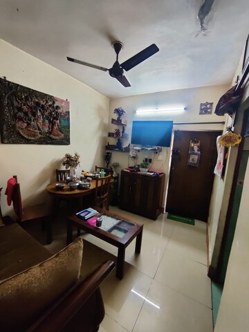 Living Room in 1 BHK Apartment at Dilshad Garden – for Sale