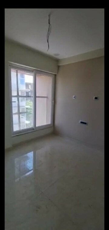 Room in 2 BHK Apartment at Raghav Amara, Kurla – for Rent