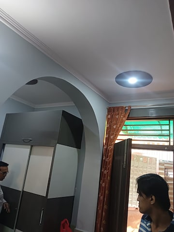 Furnished Amenities in 1 RK Builder Floor at Dwarka Mor – for Rent