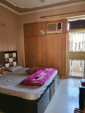 Bedroom in 3 BHK Builder Floor at SS Mayfield Gardens, Sector 51 – for Rent