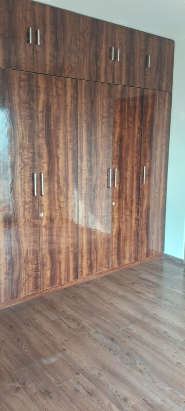 Furnished Amenities in 2 BHK Apartment at Shapoorji Pallonji Joyville Gurgaon, Sector 102 – for Rent
