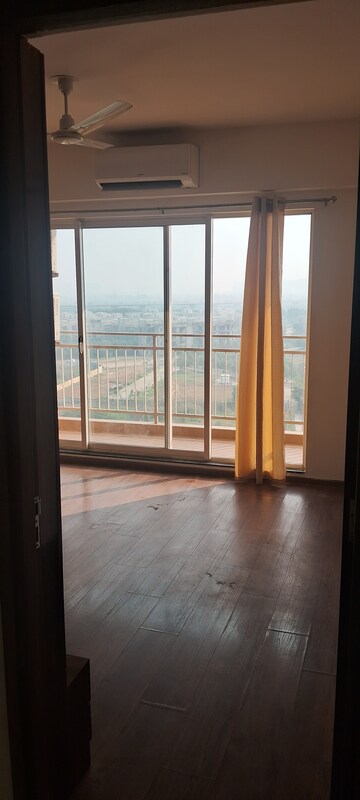 Room in 2 BHK Apartment at Shapoorji Pallonji Joyville Gurgaon, Sector 102 – for Rent