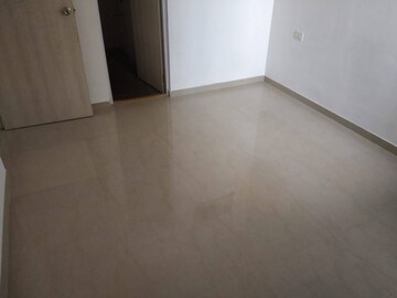 Room in 1.5 BHK Apartment at Lodha Casa Rio, Dombivli East – for Sale
