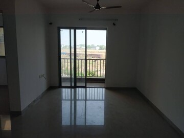 Room in 1.5 BHK Apartment at Lodha Casa Rio, Dombivli East – for Sale