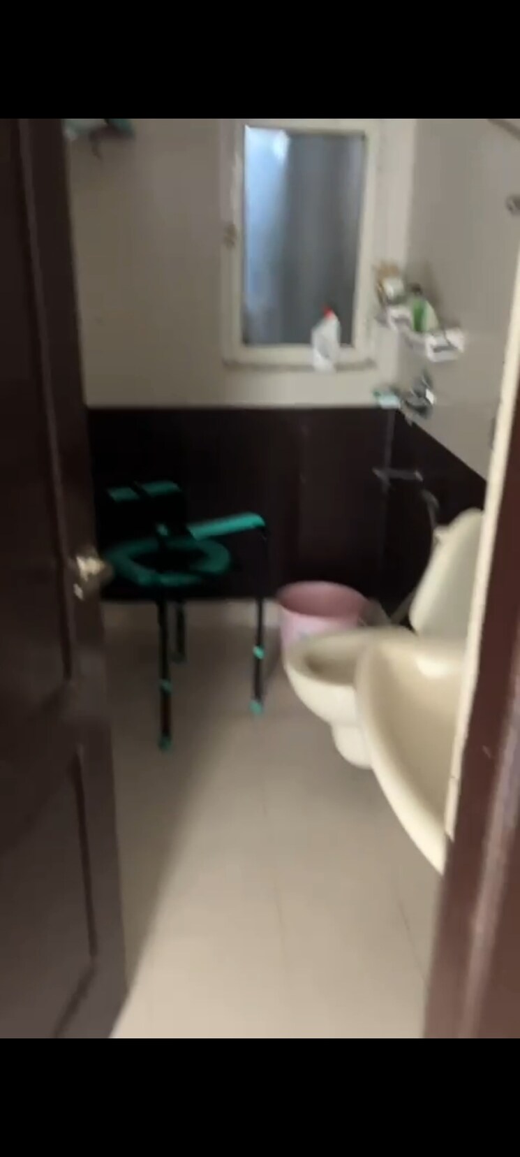 Master Bedroom, amrapali-platinum 3 Bedroom 1625 Sq.Ft. Apartment In Sector 119 Noida 8172383