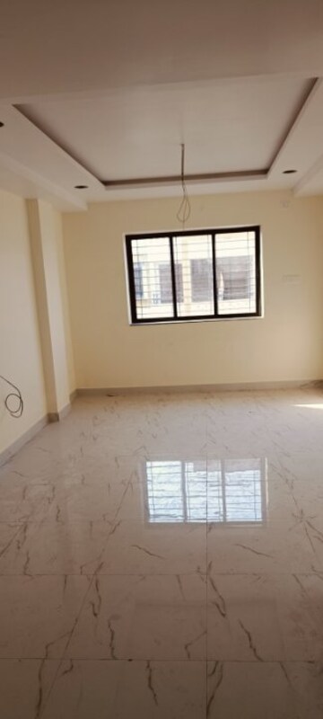 Room in 2 BHK Apartment at Manish Nagar – for Sale