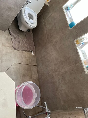 Bathroom in 2.5 BHK Apartment at Darshan Heights Parel, Parel – for Rent