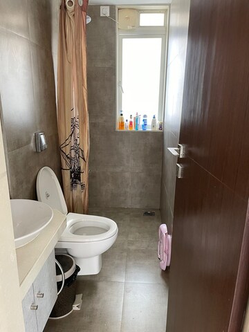 Bathroom in 2.5 BHK Apartment at Darshan Heights Parel, Parel – for Rent